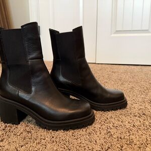 Black Italian Leather Ankle Boots Booties butter leather 7.5
